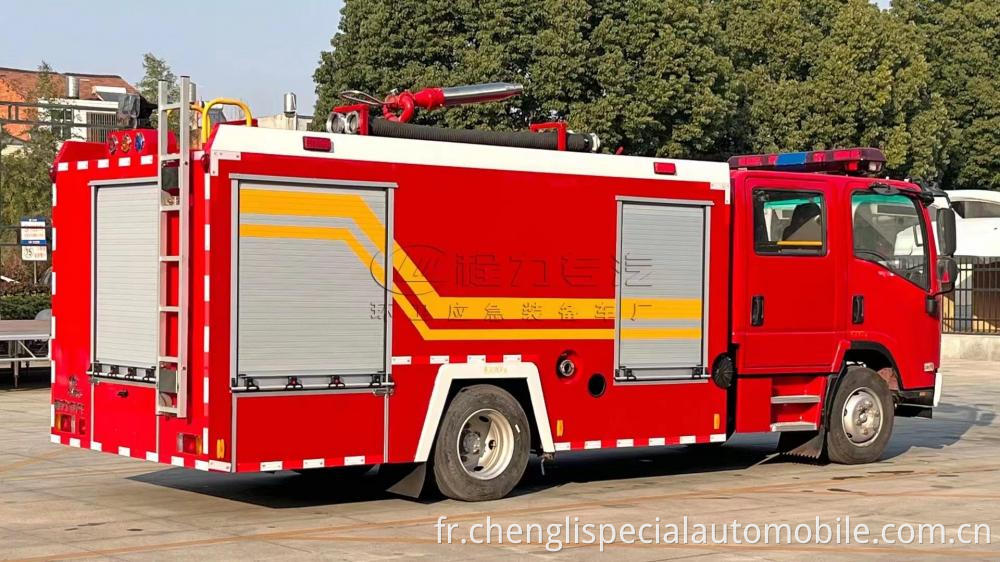 Isuzu 700p Firefighting Truck 4 Jpg